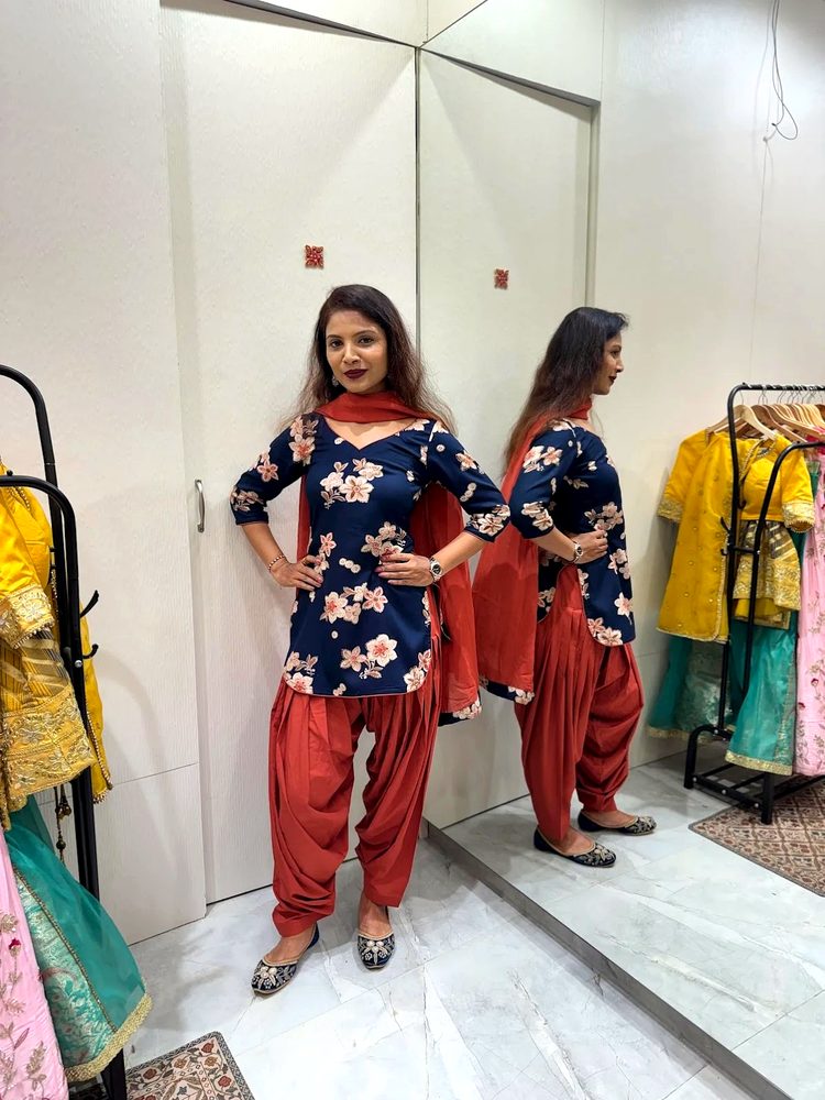 Outfit by Aarya Fashion, reviewed by Priyanka Londhe